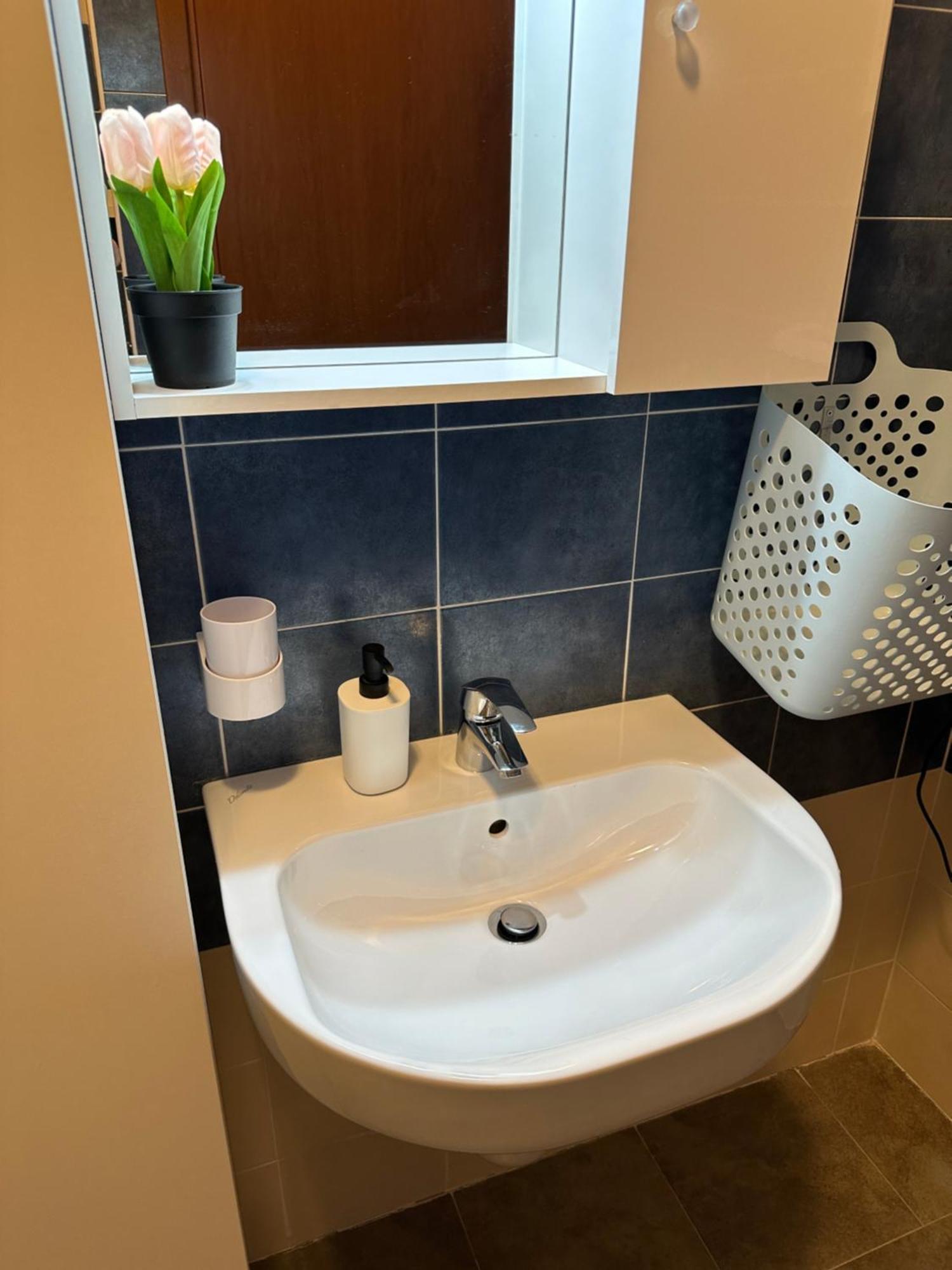 Il Gabbiano Savona "Luxury House" - Wifi, Parking, Shopping Center Apartment ภายนอก รูปภาพ