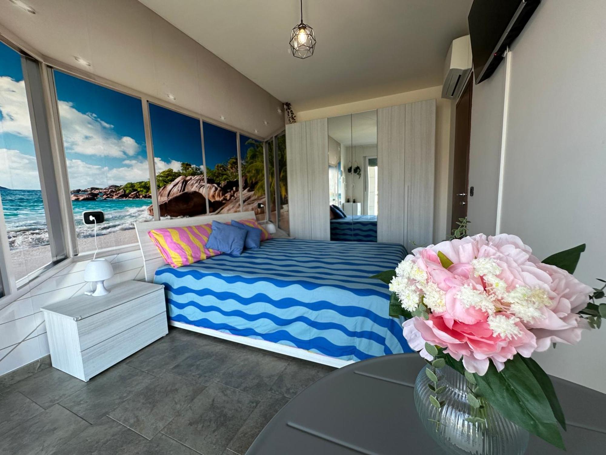 Il Gabbiano Savona "Luxury House" - Wifi, Parking, Shopping Center Apartment ภายนอก รูปภาพ