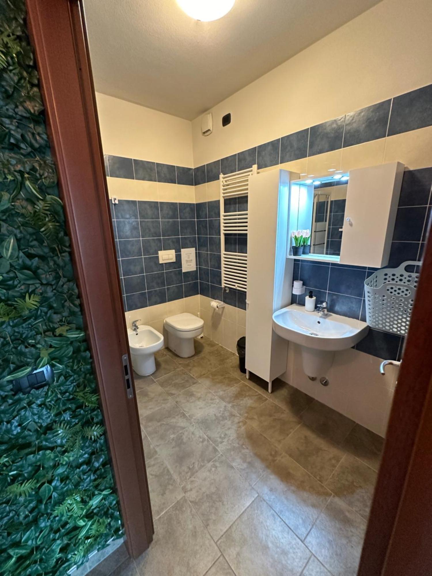 Il Gabbiano Savona "Luxury House" - Wifi, Parking, Shopping Center Apartment ภายนอก รูปภาพ